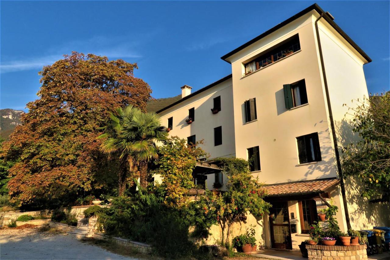 Locanda Alla Posta Borso del Grappa Luaran gambar
